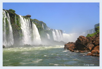 Фотография Бразилии. Водопад Игуасу (первая точка зрения) 