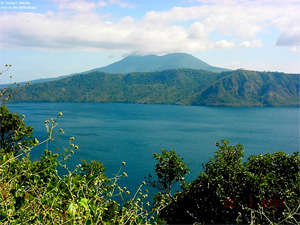 Фотография Никарагуа. Озеро Апойо в Никарагуа 