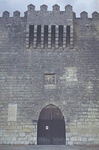 Замок Монтеалегре