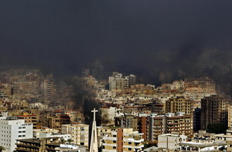 Фотография Ливана. Бейрут. Ливан. Черный дым горения 