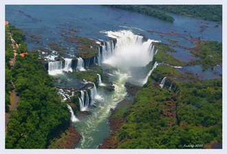 Фотография Бразилии. Водопад Игуасу (вторая точка зрения) 