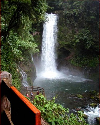 Фотография Коста-Рики. Коста-Рика. Водопад 